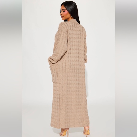 Every Day Cardigan Sweater 🤎 - Picture 3 of 3